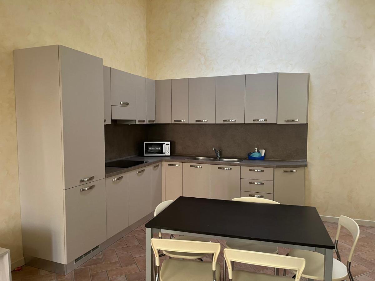 Piamarta Apartments Тосколано-Мадерно Номер фото